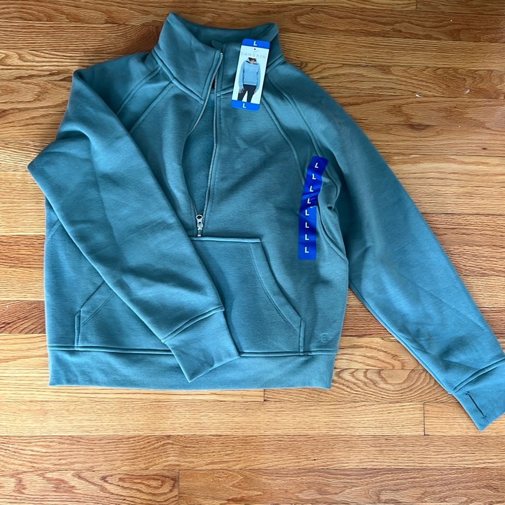 Danskin half zip cropped sweatshirt
